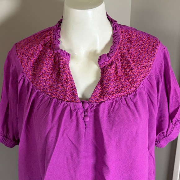 Alice Walk Smocked front yoke embroidered Top Vneck two button closure peasant M - Picture 3 of 11